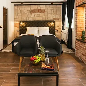 Luxury Dino Gasthof
